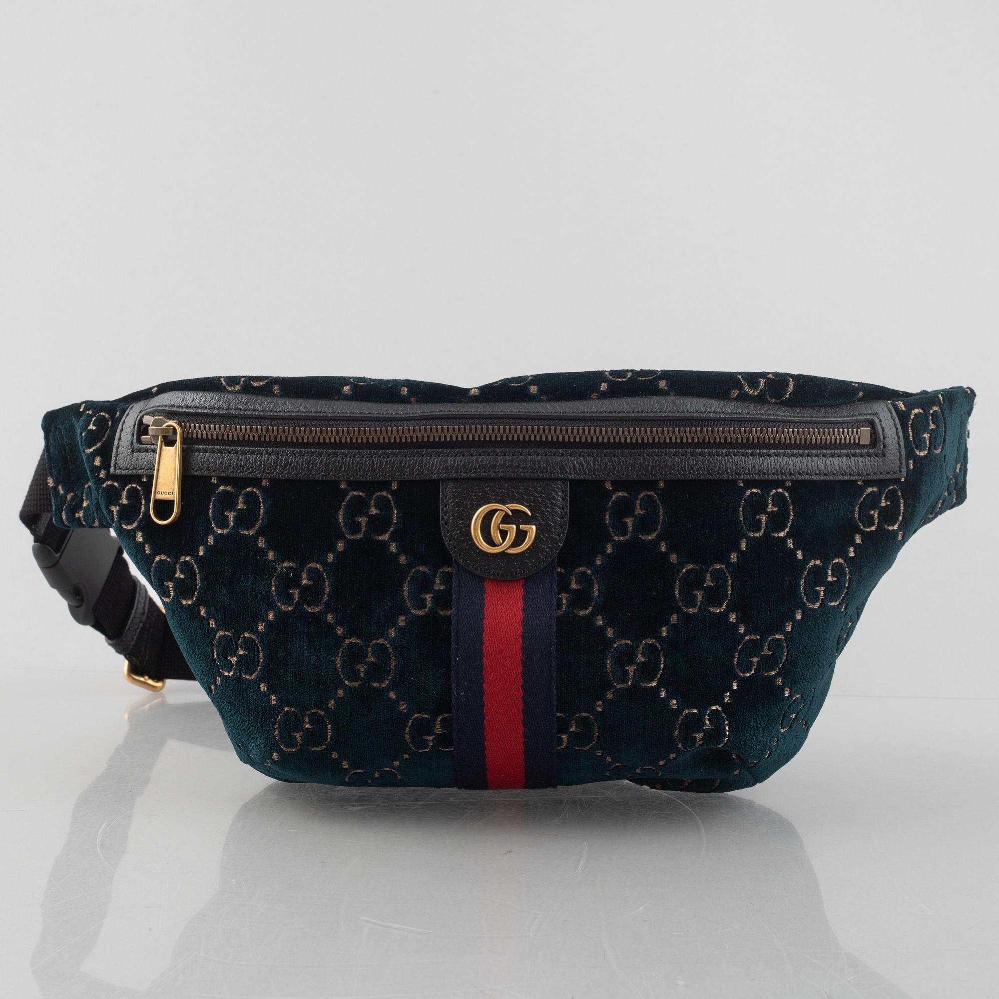 Gucci, "Sherry Line Belt Bag".