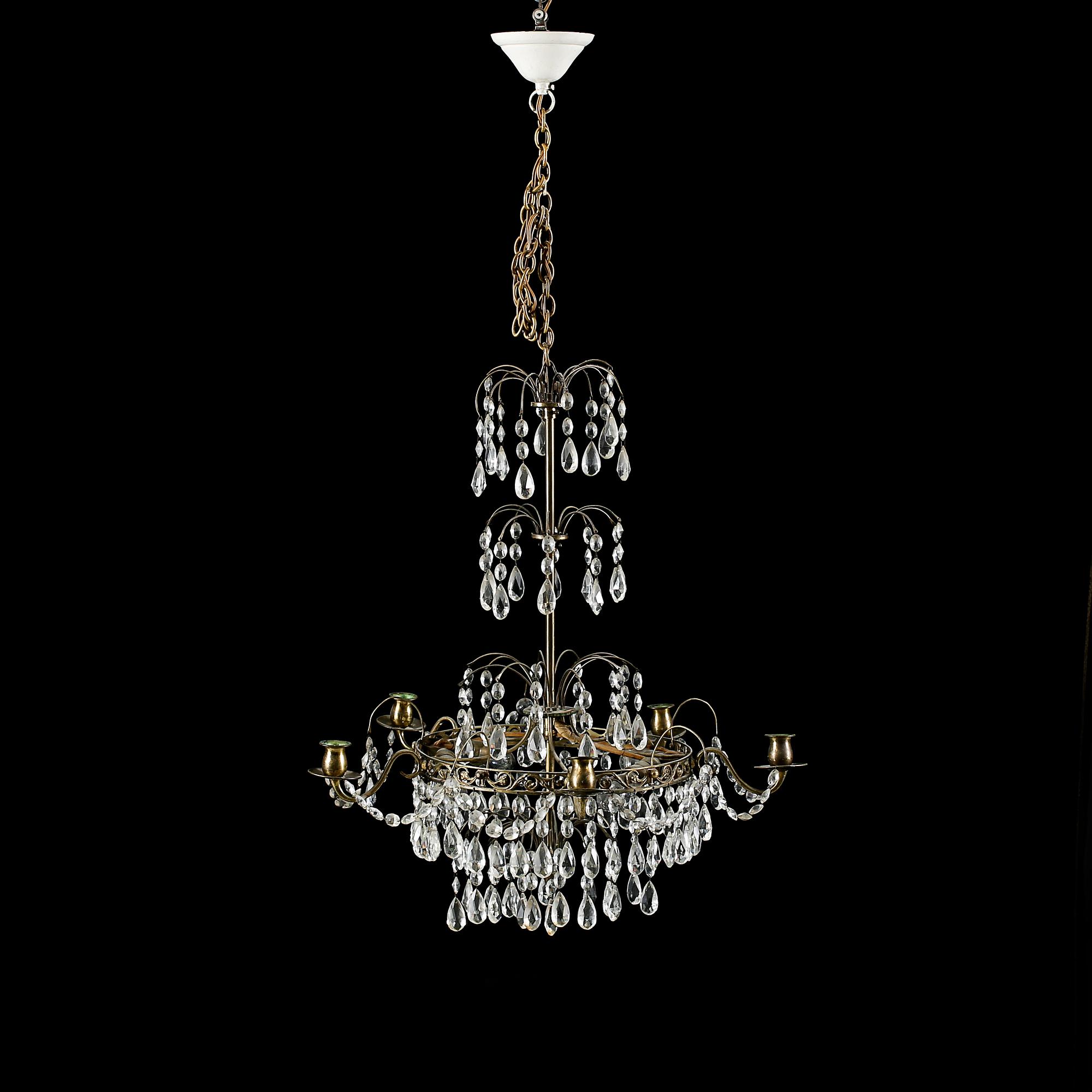 LJUSKRONA, gustaviansk stil, 1900-talets första hälft, höjd 60 cm.