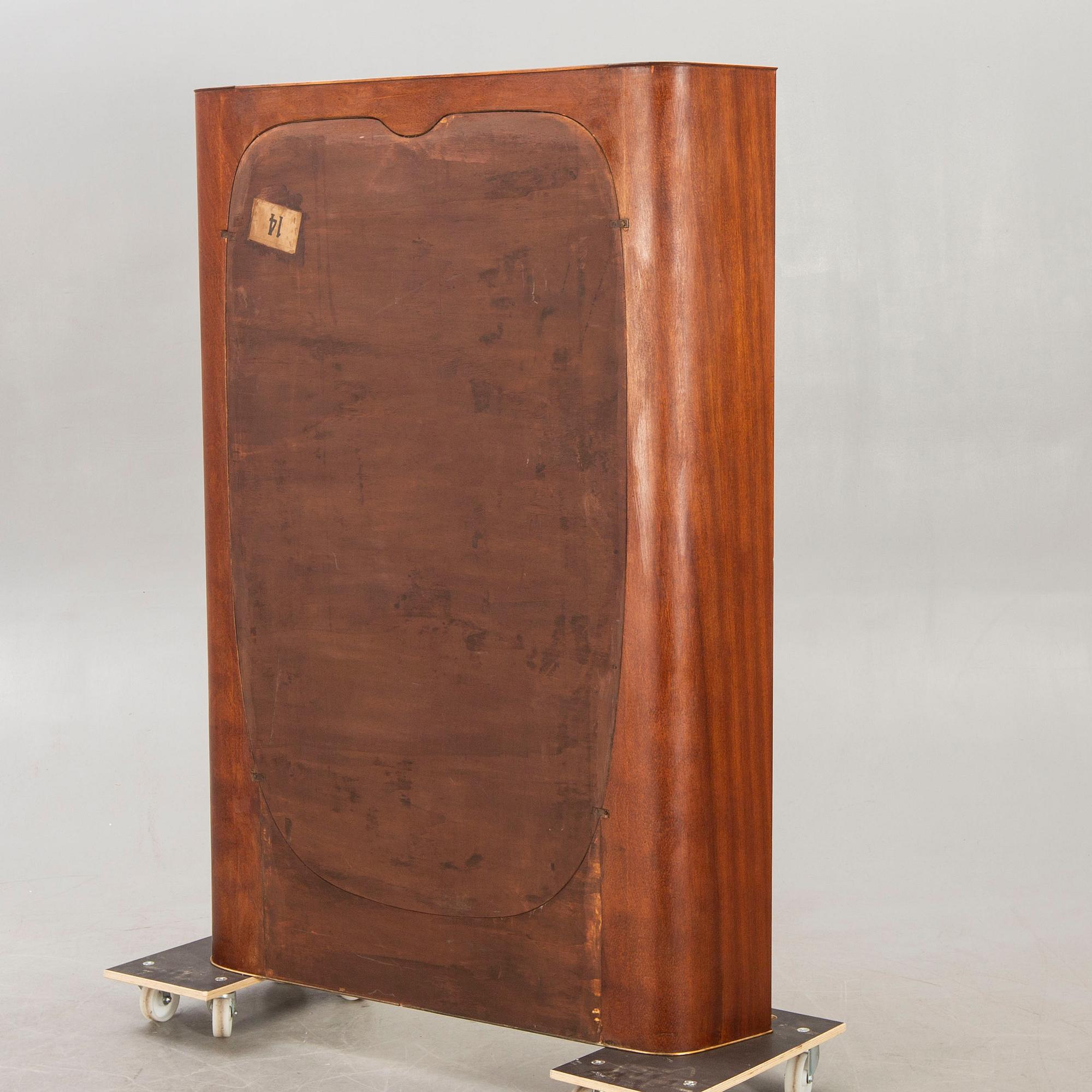 A Vanity mirror mid 1900s.