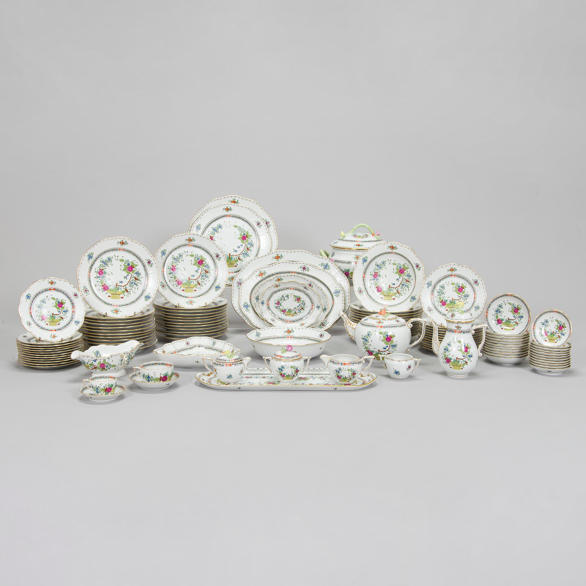 Herend, matservis, 100 delar, porslin, "Indian Basket" Ungern.