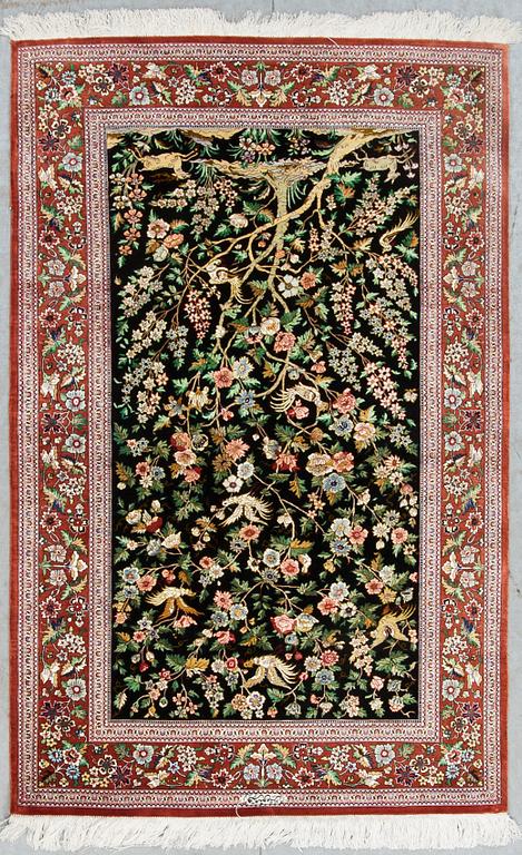 MATTA, old, Ghom, figural, silke, signerad. Ca 155 X 98 cm.