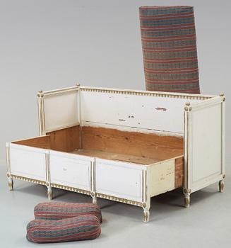 SOFFA, sengustaviansk, omkring 1800.