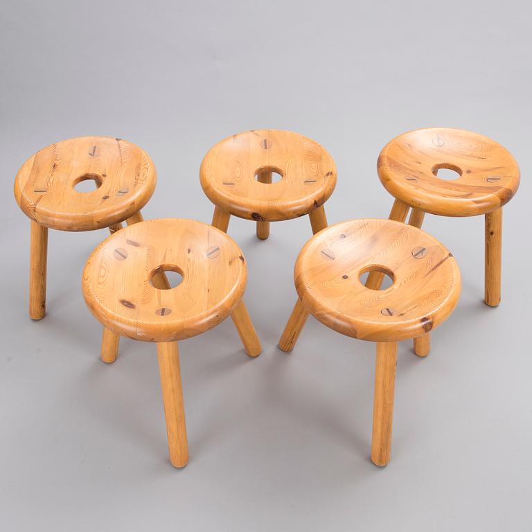 Bertel Gardberg, A set of five 1960s stools for Normark Finnmade.