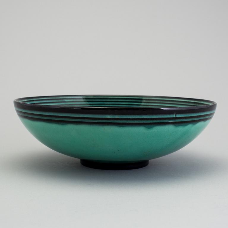 A "V series" bowl by Ilse Claesson for Rörstrand, 1930´s.