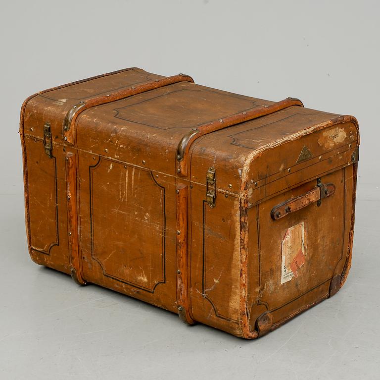 KOFFERT, 1900-talets början.