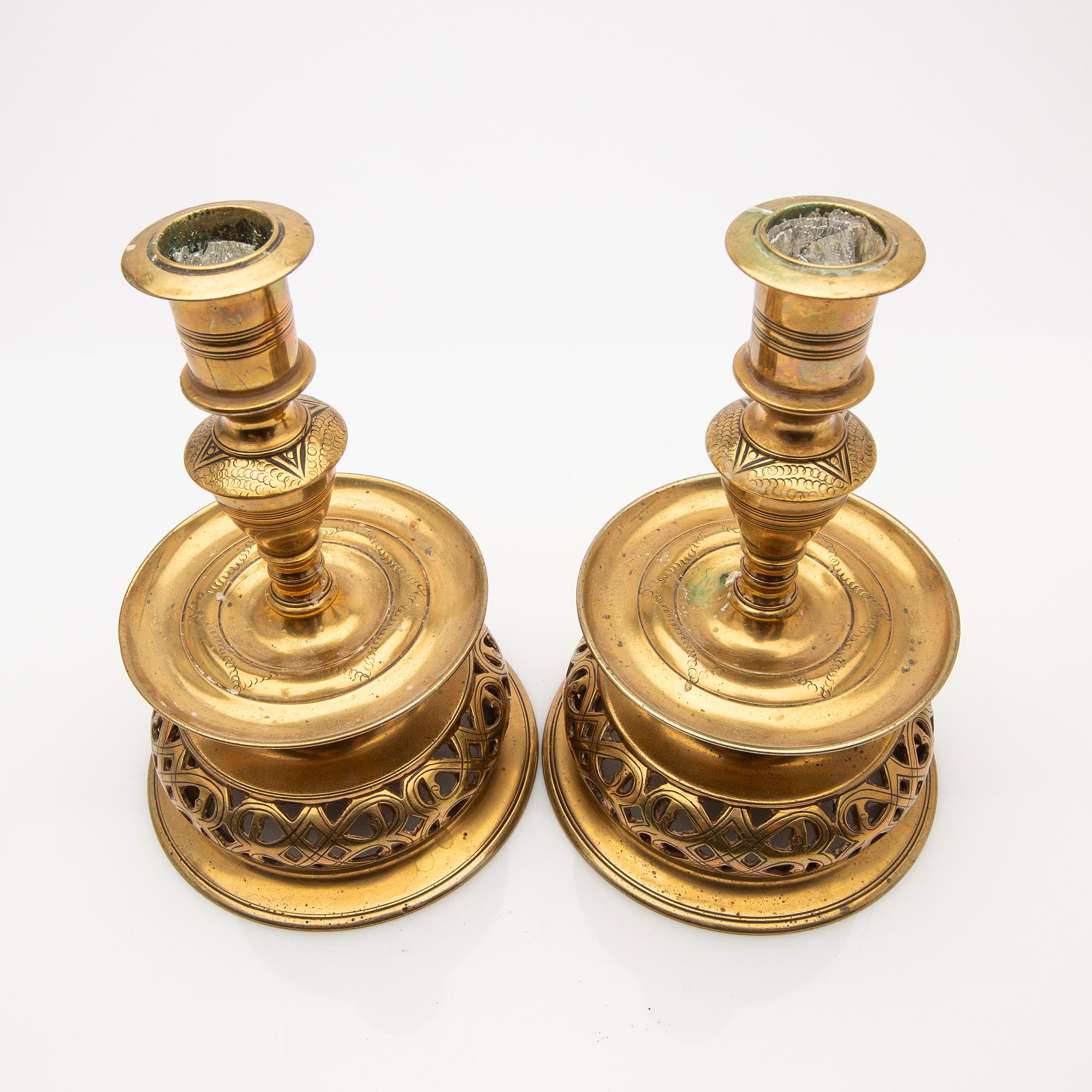 Candelsticks, a pair, brass, Baroque style, 18th/19th century.