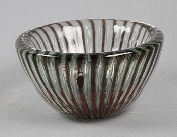 SKÅL, glas,  Edvin Öhrström, Orrefors. Ariel. Sign o numrerad 1760 E.