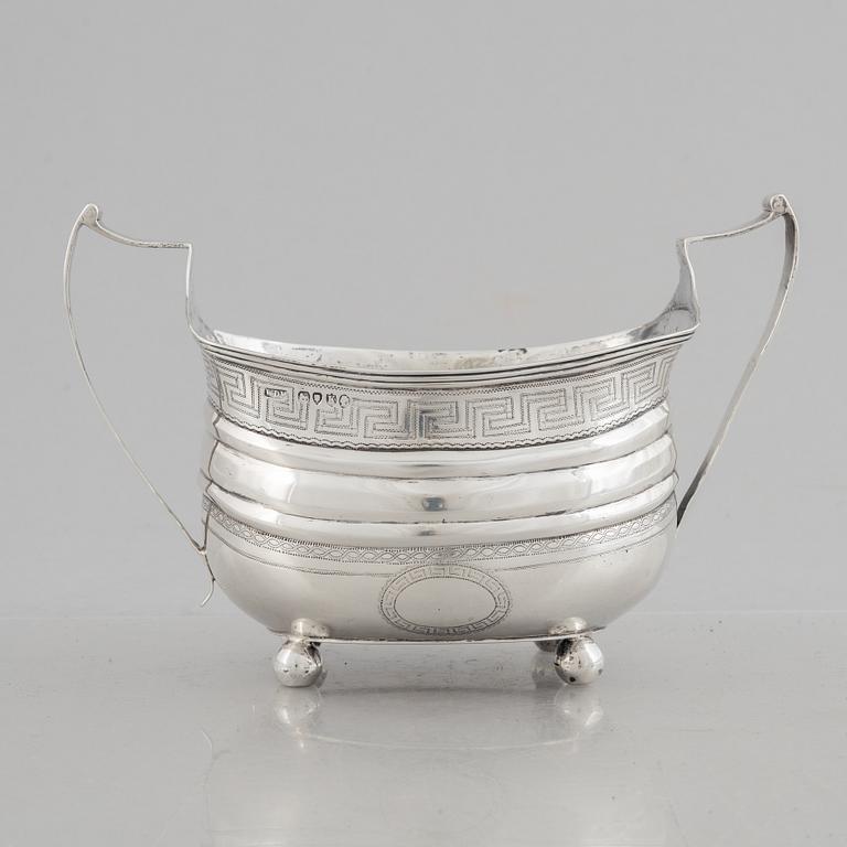 Walter Morisse & Son, skål med hänklar, silver, London, England 1885.