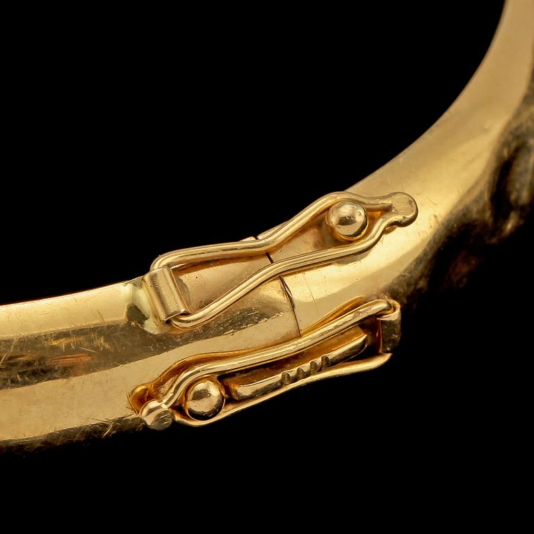 ARMRING, guld, 18k, stmpl B&H, 1961. Vikt 14 g.
