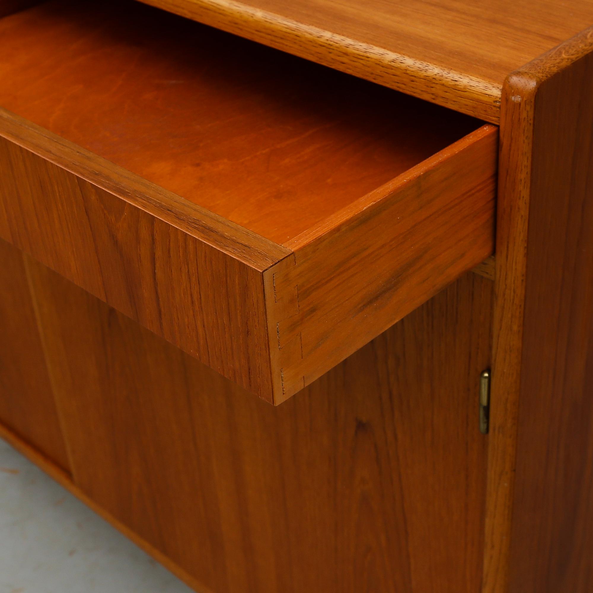 SIDEBOARD, 1900-talets andra hälft.