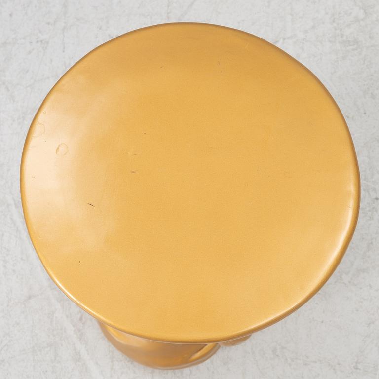 Philippe Starck, pall/sidobord, "Napoleon", Kartell.