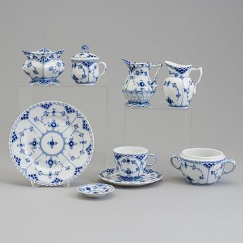 PART SERVICE, 31 pieces, porcelain, Royal Copenhagen.