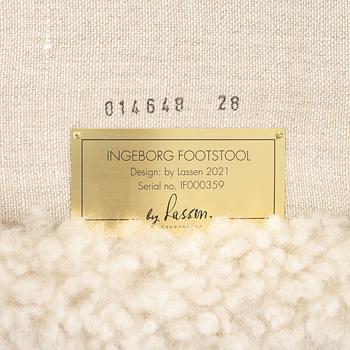 Flemming Lassen, fåtölj med fotpall, "Ingeborg", by Lassen, formgiven 1935.