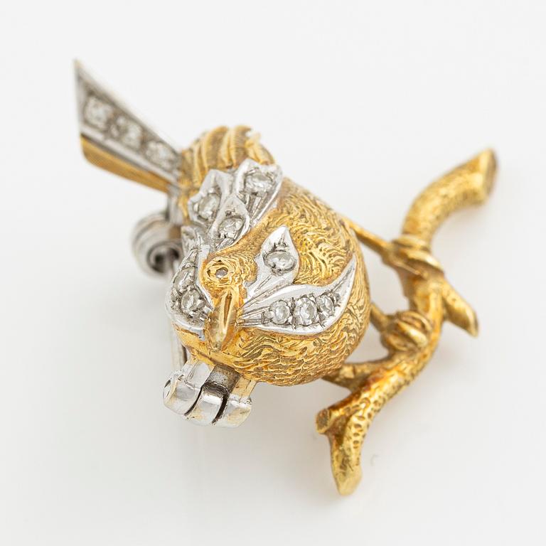 Brosch i form av en fågel 18K guld med åttkantslipade diamanter.