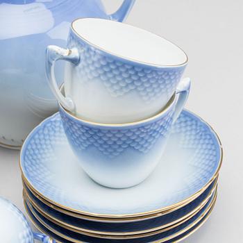 SERVIS, 24 delar "Blå Måsen", Royal Copenhagen och Bing & Gröndahl porslin 1900-talets senare del.