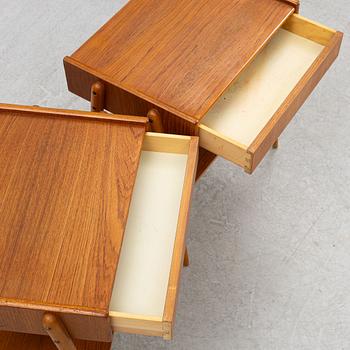 Bedside tables, a pair, teak, 1950s/60s.