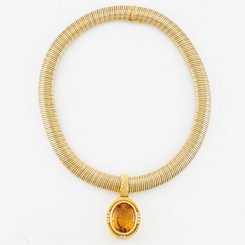 Collier med hänge, 18K guld med citrin och briljantslipade diamanter.