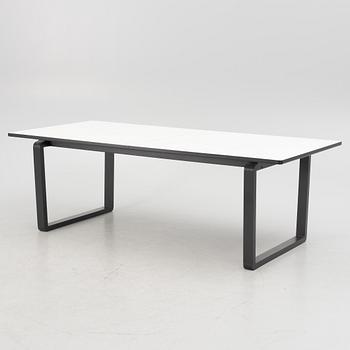 Dining table "DT20", Glismand & Rüdiger, Bolia.