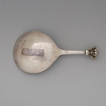 Sked med kronknopp, silver, troligen Sverige, omkring 1600, ostämplad.