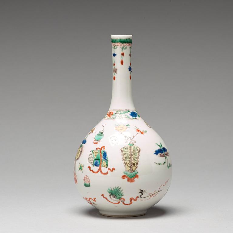 A famille verte vase, Qing dynasty, Kangxi (1662-1722).