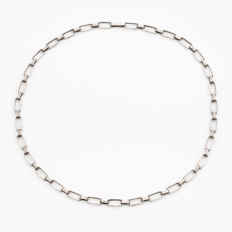 Atelier Borgila, necklace, silver, links.