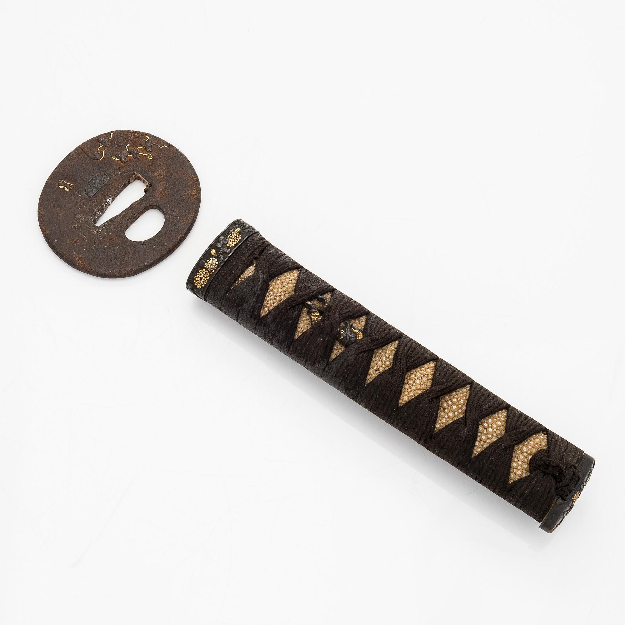 Tsuba ja tsuka, Japani.