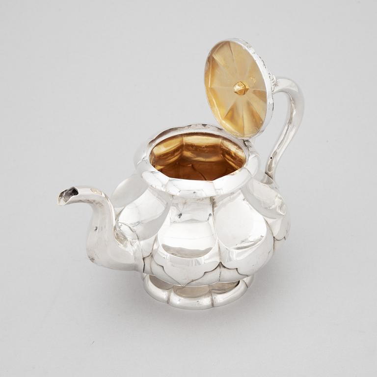 A silver teapot, Moscow 1864.