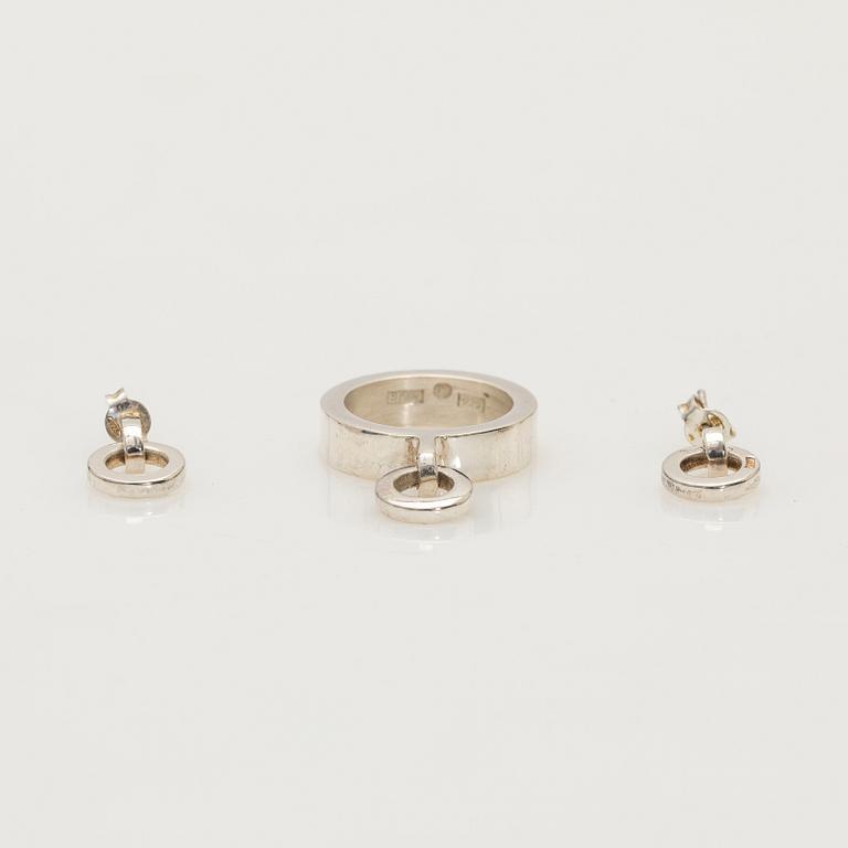 Efva Attling, halsband, ring, ett par örhängen, "Ring Chain", sterling silver.