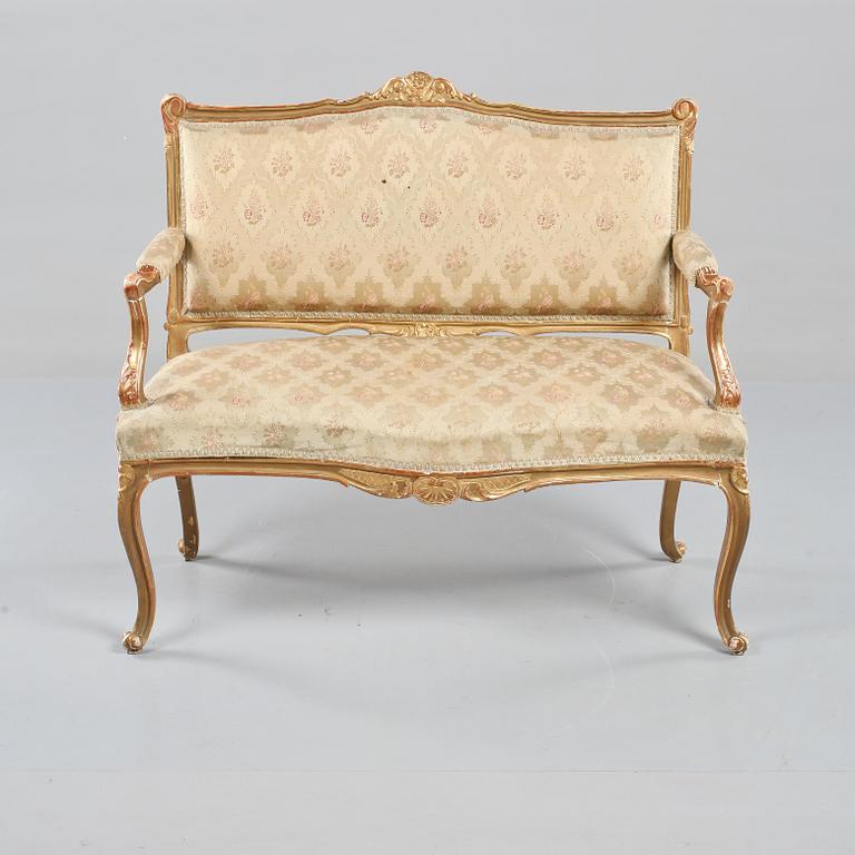 SOFFA, Louis XVI-stil, omkring 1900.