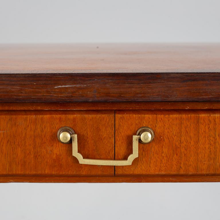 Skrivbord, 1900-talets första hälft.