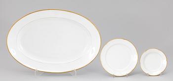 MATSERVIS, 75 delar, porslin, Bing & Gröndahl, Köpenhamn, Danmark, 1900-talets första hälft.