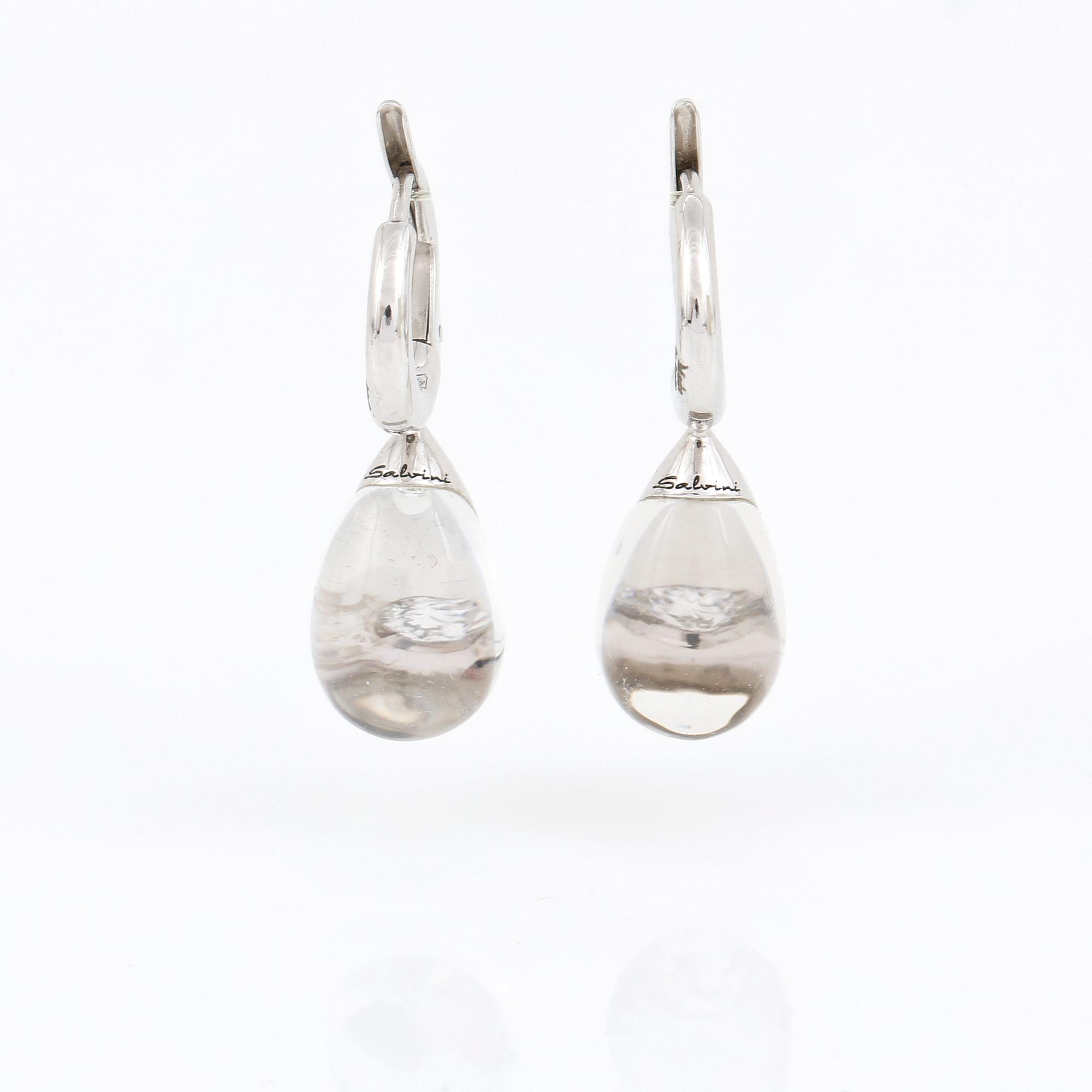 ÖRHÄNGEN, Salvini, Italy, 18K vitguld med en droppformad quartz framför en diamant ca 0.02ct.