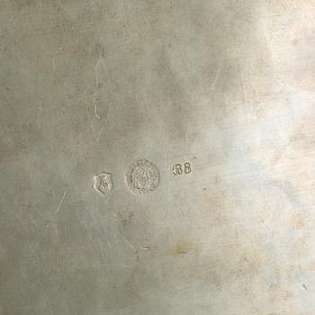 Firma Svenskt Tenn, skrin med lock, tenn, Stockholm 1928.