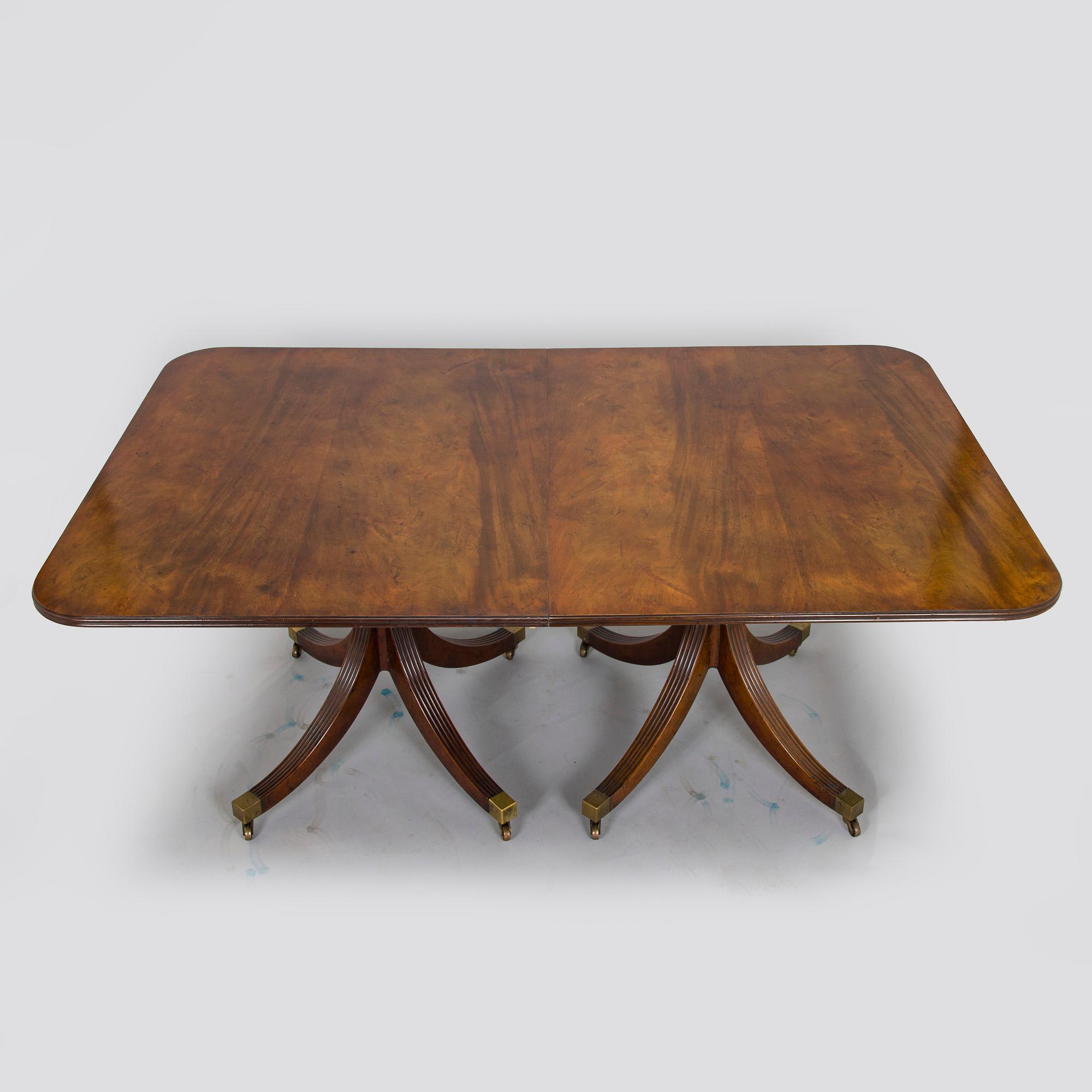 Matbord och stolar, 8 st, mahogny, regency-stil, 1900-talets slut.