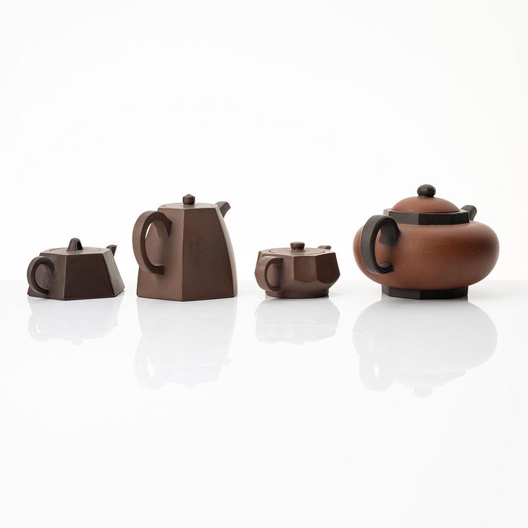A group of four Chinese yixing teapots, 1970/80s.
