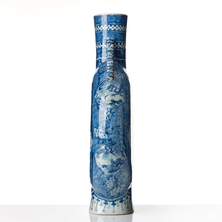 A large blue and white moonflask, Qing dynasty, 19th Century.