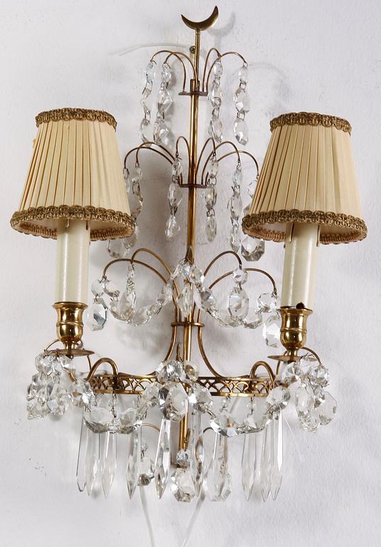 VÄGGLYSTRAR, ett par, gustaviansk stil, 1900-tal.