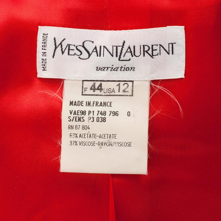 YVES SAINT LAURENT, a two-piece suit consisting of a jacket and skirt, french size 44.