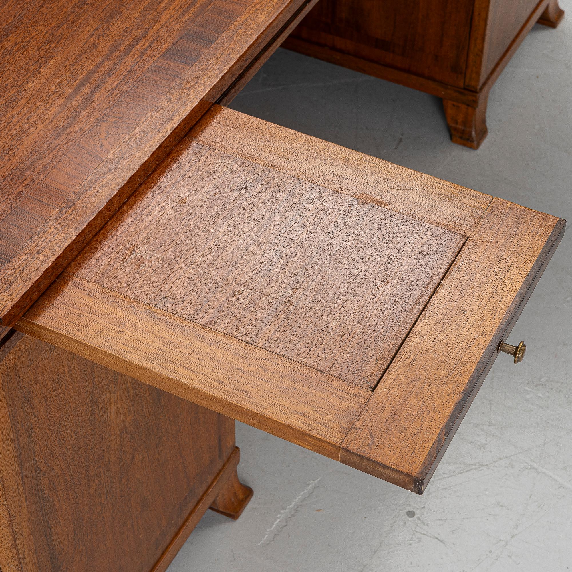 Carl Malmsten, attributed to, an imposing desk, circa late 1920s.