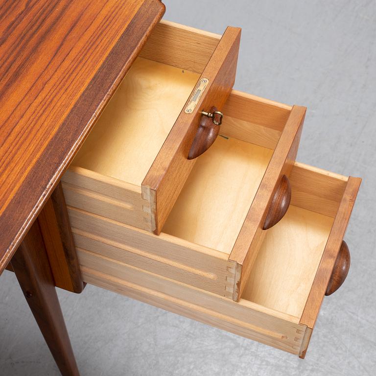 An 'Uddebo' writing desk by Svante Skogh for Balder, 1950's.