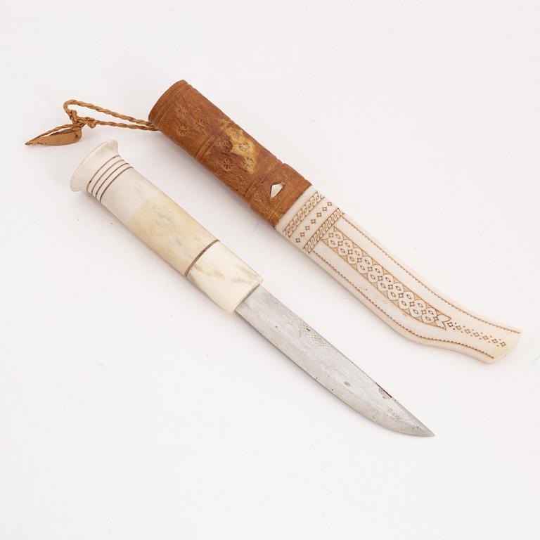 A reindeer knife by Thore Sunna, before 1970, signed.