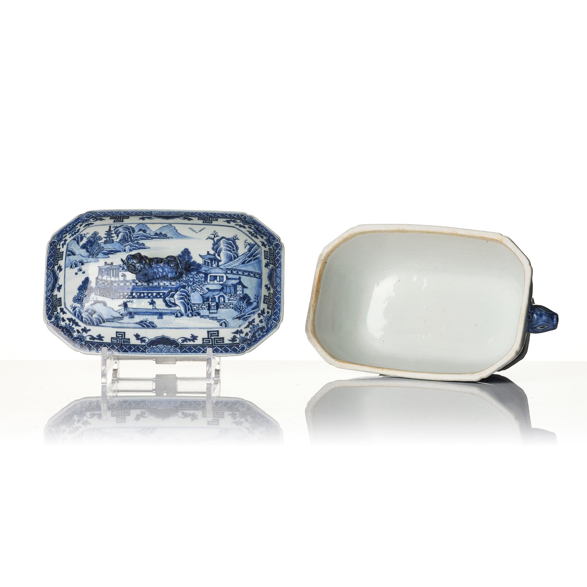 Tureen, porcelain, China, Qianlong (1736-95).