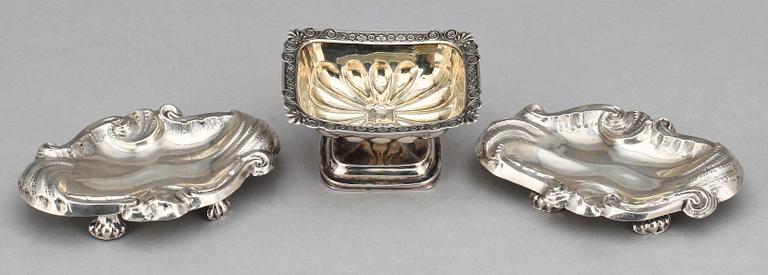 SALTKAR, 2+1, bland annat S:t Petersburg, Ryssland 1800-talets första hälft/mitt. Vikt 74g.