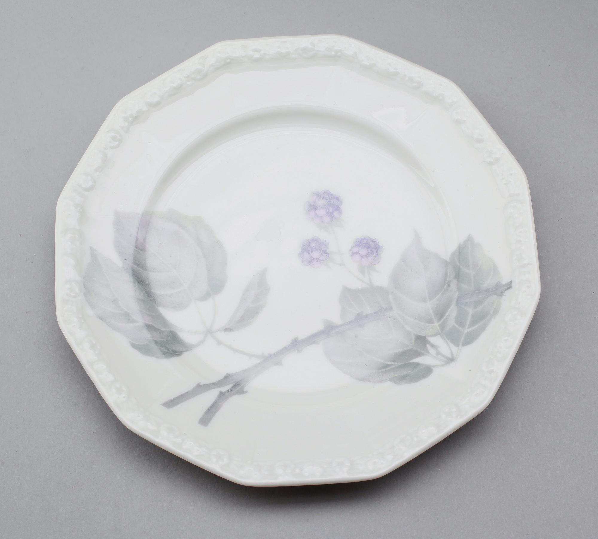 MATSERVIS, 57 delar, porslin, "Maria Björnbär", Rosenthal.