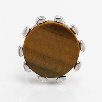 H Palmberg, A sterling silver ring with a tiger's eye. Alton, Falköping 1975.
