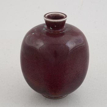 Berndt Friberg, a stoneware vase, Gustavsbergs studio 1977.