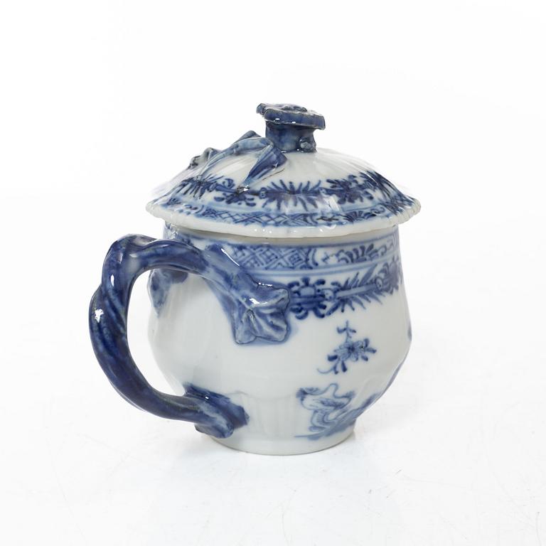 A group of eight Chinese blue and white porcelain custard cups with covers, Qing dynasty, Qianlong (1736-95).