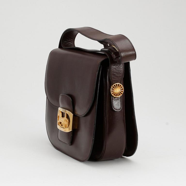 CÉLINE, a brown leather shouldre bag and a belt´.