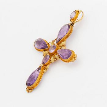 An 18K gold 19th century cross pendant and a brooch set with faceted amethysts and pearls.