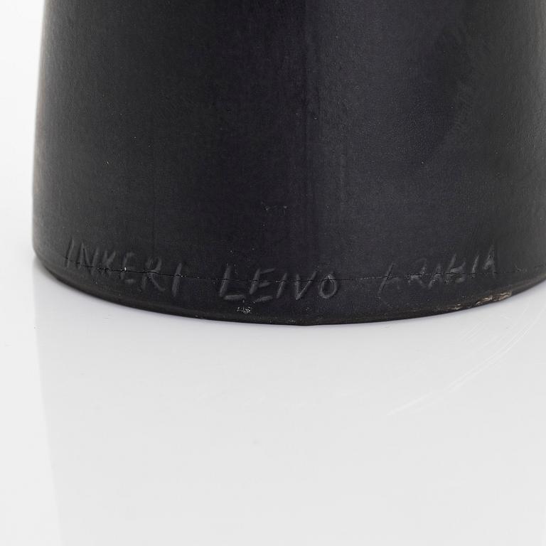 Inkeri Leivo, taide-esine, keramiikkaa, signeerattu Inkeri Leivo Arabia.